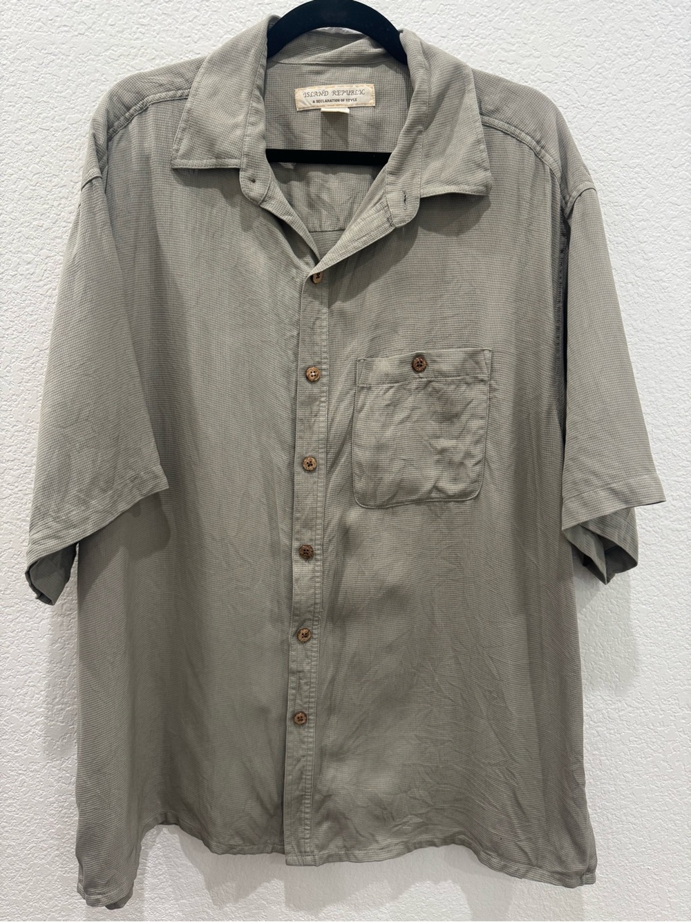 Island Republic 100% Silk Camp Shirt Men’s XXL Sage-Gray Short Sleeve Button Up